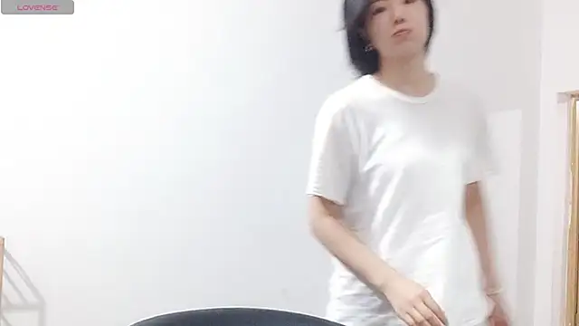 Snapshot of Nikishine chatting on July 31, 1:43 pm Nikishine online show from July 31, 1:43 pm