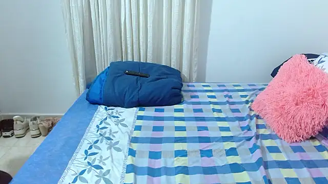 Snapshot of daniela_pra chatting on February 17, 11:22 pm daniela pra online show from February 17, 11:22 pm