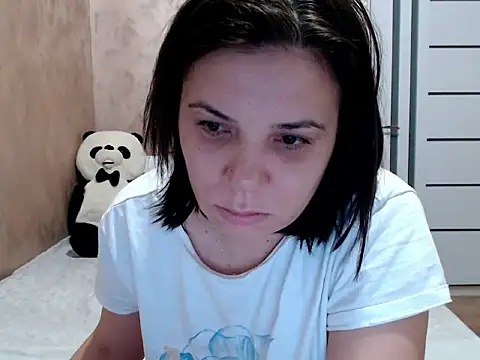 LorraGrey online show from February 7, 3:43 am