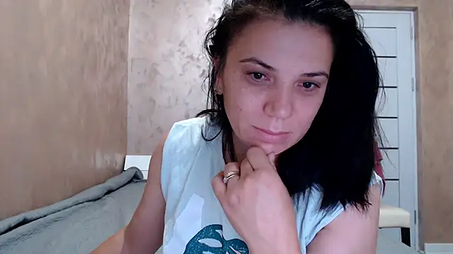 Snapshot of LorraGrey chatting on July 13, 3:42 am LorraGrey online show from July 13, 3:42 am