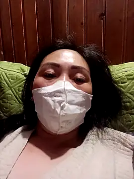 hot-luna- online show from April 1, 7:44 pm