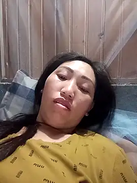 hot-luna- online show from April 11, 9:08 pm