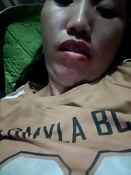 hot-luna- online show from April 16, 12:39 pm