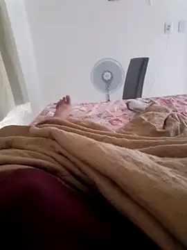 Snapshot of TropBig chatting on February 13, 10:22 am TropBig online show from February 13, 10:22 am