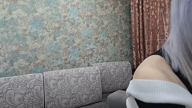 Yunakiss online show from February 13, 7:54 pm