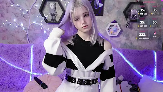 Yunakiss online show from March 24, 9:20 pm