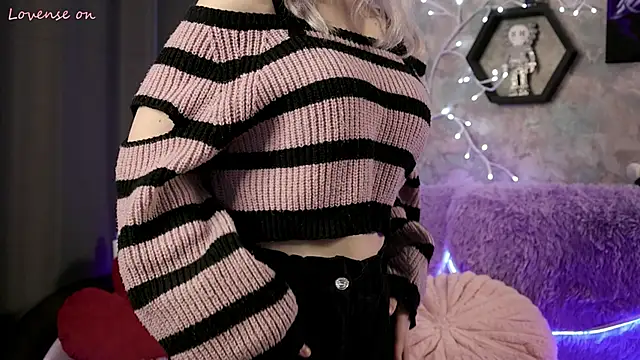 Yunakiss online show from April 15, 11:17 am