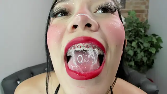 foxy vera online show from June 26, 11:03 am