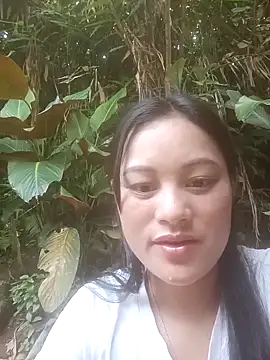 Snapshot of Momo-biki chatting on May 16, 12:29 am Momo-biki online show from May 16, 12:29 am