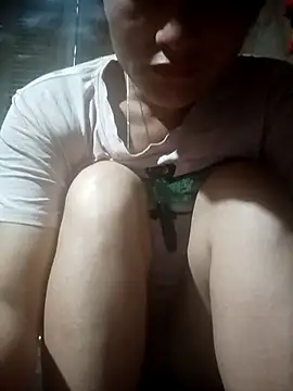 Snapshot of Momo-biki chatting on August 5, 11:06 pm Momo-biki online show from August 5, 11:06 pm