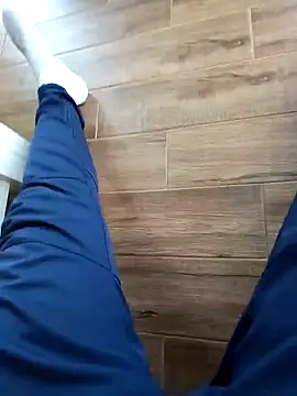 Snapshot of latya111 chatting on February 15, 1:52 pm latya111 online show from February 15, 1:52 pm