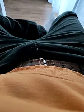 Snapshot of latya111 chatting on February 16, 1:40 pm latya111 online show from February 16, 1:40 pm