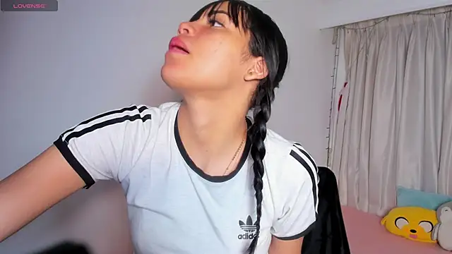 kendall hernandez online show from February 16, 2:13 pm