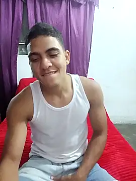 Snapshot of NikoHot_anatole chatting on March 8, 10:02 pm NikoHot anatole online show from March 8, 10:02 pm