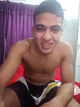 Snapshot of NikoHot_anatole chatting on March 14, 11:26 am NikoHot anatole online show from March 14, 11:26 am