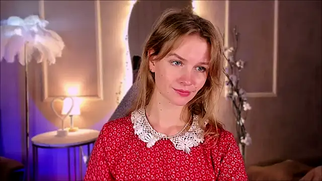 Crystal Kris online show from March 1, 1:57 pm