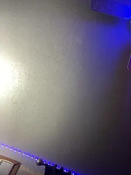 Tupapi696969q online show from April 14, 4:29 am