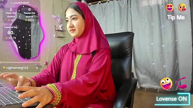 SamiraAwada online show from March 5, 7:10 pm