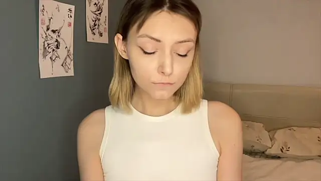 Leecey online show from March 29, 4:40 pm