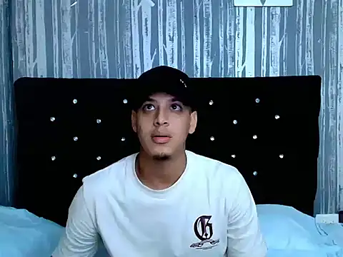 Snapshot of Noah_Blackk chatting on February 5, 2:00 pm Noah Blackk online show from February 5, 2:00 pm