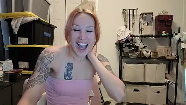 ThornsandHoney online show from May 17, 5:53 pm