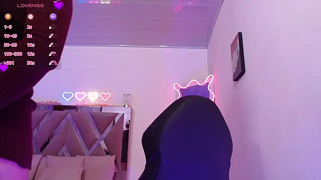 ZAYRA TAY online show from March 6, 12:23 pm