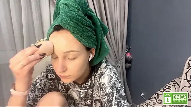 Sylynisem online show from March 2, 7:21 pm