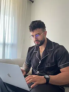 Jeremy Harden online show from March 1, 3:47 pm