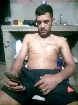 Snapshot of Hot_Veteran_1 chatting on March 18, 4:48 am Hot Veteran 1 online show from March 18, 4:48 am