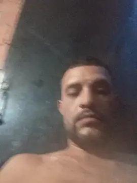 Snapshot of Hot_Veteran_1 chatting on March 31, 10:37 am Hot Veteran 1 online show from March 31, 10:37 am