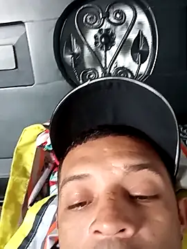 Snapshot of Hot_Veteran_1 chatting on April 12, 6:24 pm Hot Veteran 1 online show from April 12, 6:24 pm