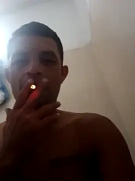 Snapshot of Hot_Veteran_1 chatting on April 13, 11:37 am Hot Veteran 1 online show from April 13, 11:37 am