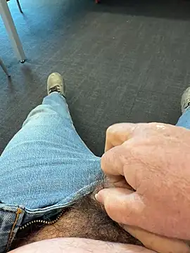 yolanda339 online show from April 9, 2:33 pm