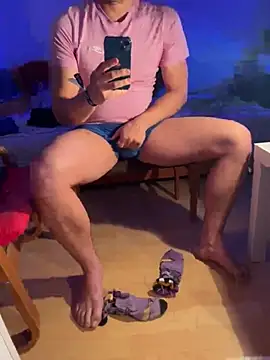 heytherez online show from April 2, 10:40 pm