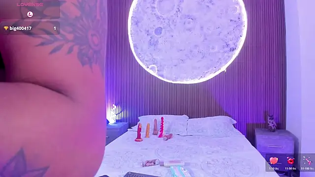 JazminRusso  online show from February 14, 5:37 am