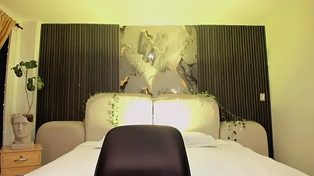 Snapshot of JazminRusso_ chatting on July 1, 5:42 am JazminRusso online show from July 1, 5:42 am
