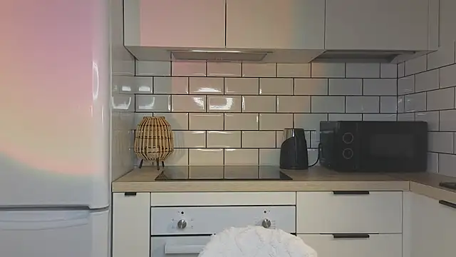 Snapshot of nikapie chatting on February 8, 6:06 am nikapie online show from February 8, 6:06 am