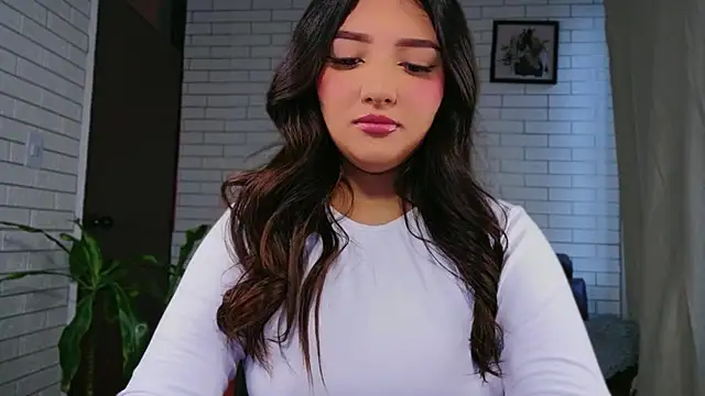 Snapshot of Catalu_x chatting on February 13, 11:17 am Catalu x online show from February 13, 11:17 am