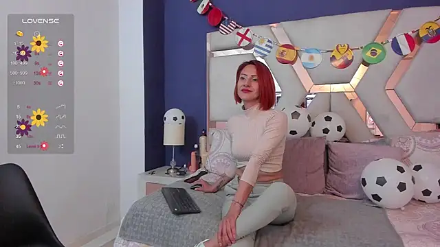 Snapshot of Sara_Evaanns chatting on July 16, 4:24 pm Sara Evaanns online show from July 16, 4:24 pm