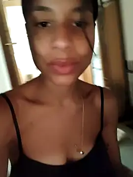 Snapshot of YaraEstelle chatting on June 11, 6:17 pm YaraEstelle online show from June 11, 6:17 pm