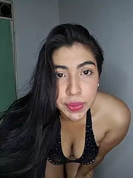 sweetlaura 29 online show from February 17, 5:15 am