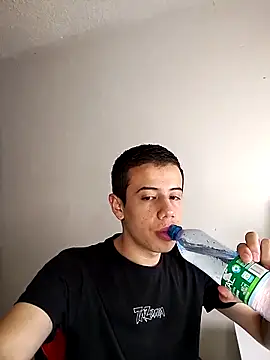 Snapshot of jac0b_x chatting on February 10, 6:06 am jac0b x online show from February 10, 6:06 am