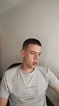 Snapshot of jac0b_x chatting on February 17, 7:38 am jac0b x online show from February 17, 7:38 am