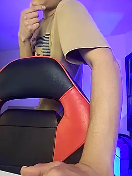 Snapshot of jac0b_x chatting on February 24, 4:21 am jac0b x online show from February 24, 4:21 am