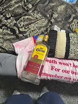 Snapshot of BIG11ONDECK chatting on February 14, 4:42 am BIG11ONDECK online show from February 14, 4:42 am