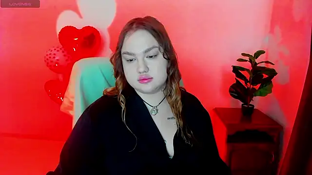 Sofiawetsweet online show from February 12, 7:14 am