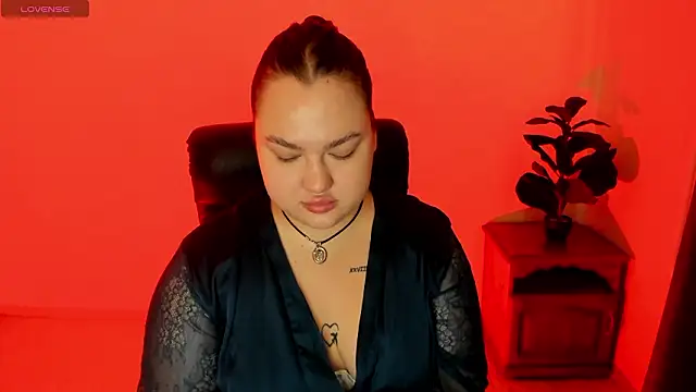 Sofiawetsweet online show from February 19, 7:59 am