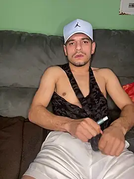 alessand180521 online show from February 16, 4:36 pm