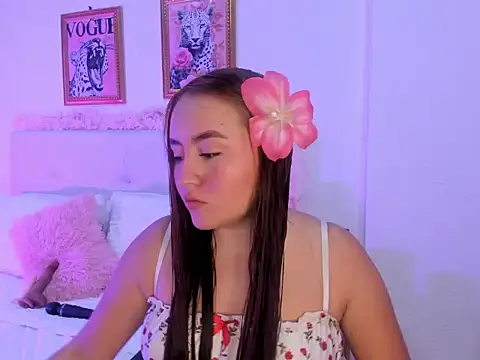 Snapshot of melody-doll chatting on February 21, 5:08 am melody-doll online show from February 21, 5:08 am