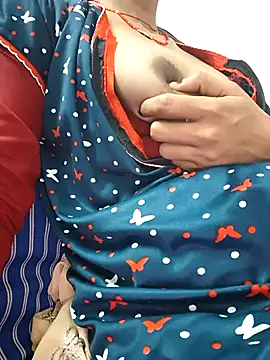 Snapshot of deshibhbi chatting on February 7, 10:19 am deshibhbi online show from February 7, 10:19 am